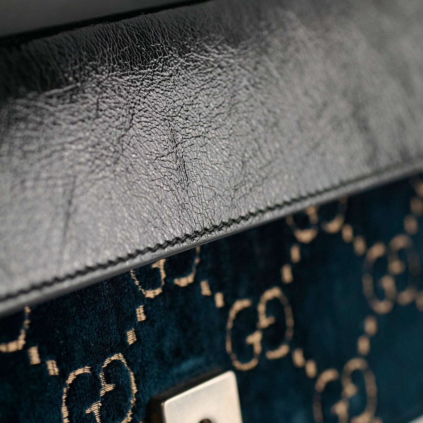 Gucci Dionysus Small Shoulder Bag Navy Velvet