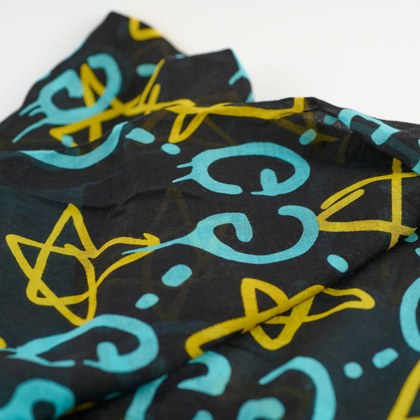 Gucci Silk Stars Shawl Blue/yellow