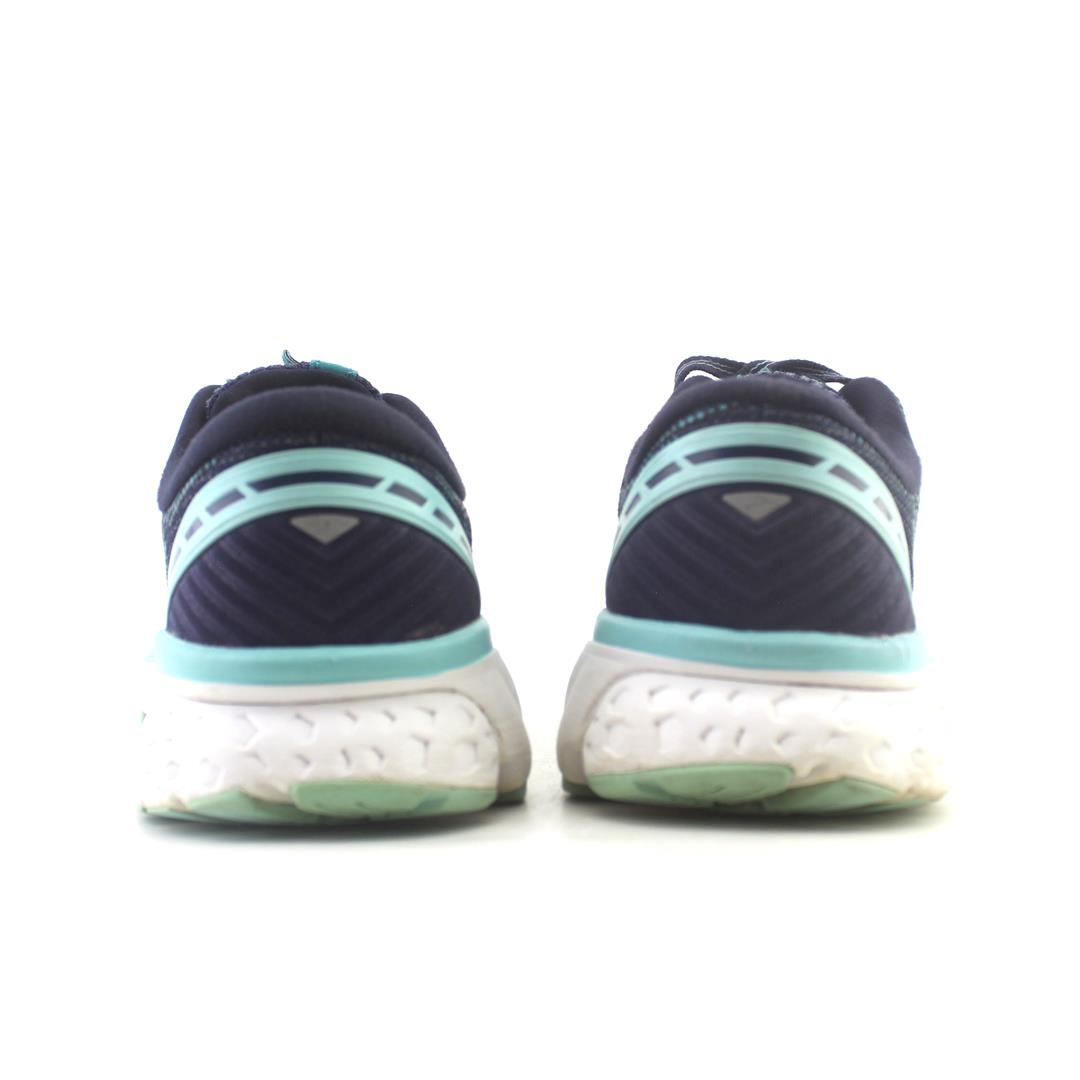 BROOKS GHOST 11
