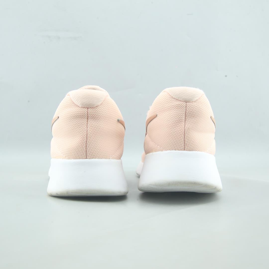 NIKE TANJUN
