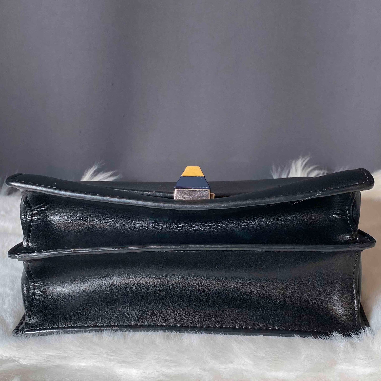 Preloved Fendi Kan I Black Leather Crossbody Bag