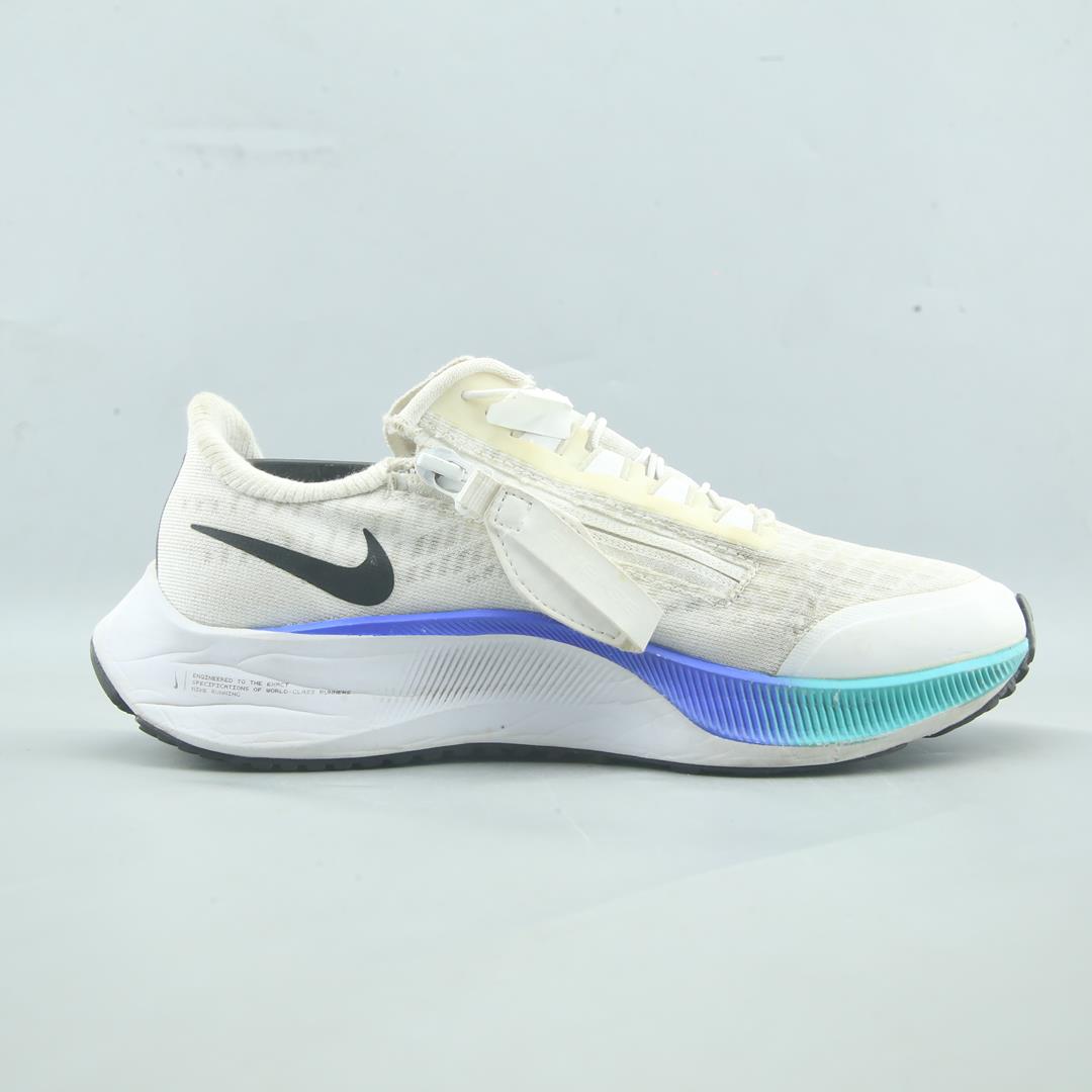 NIKE AIR ZOOM PEGASUS 37 FLYEASE