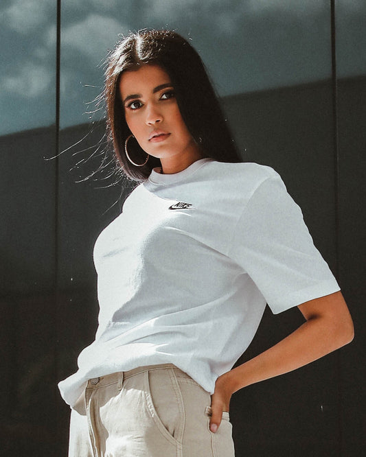 Nike Men's Nike Sportswear Club Short Sleeve T-Shirt White/Black