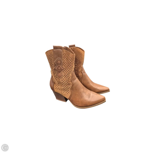 Boots Ankle Heels By Clothes Mentor In Brown, Size: 6