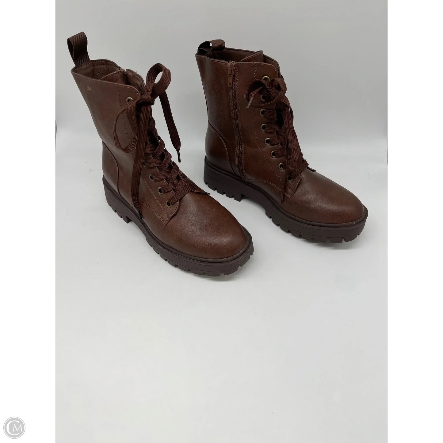 Boots Ankle Flats By Clothes Mentor In Brown, Size: 8