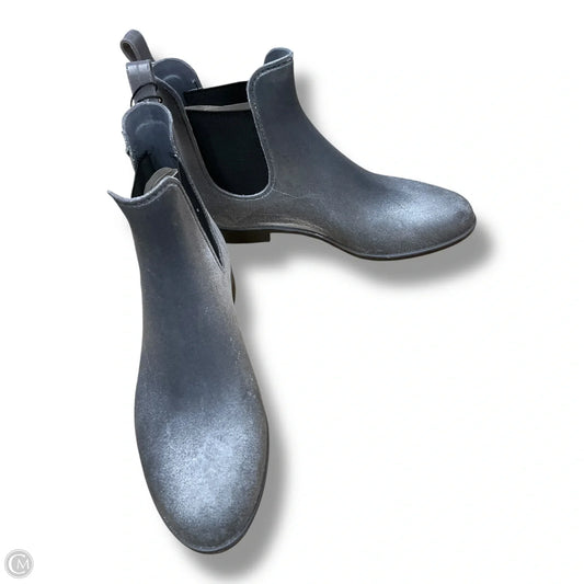 Boots Ankle Heels By Clothes Mentor In Grey, Size: 9