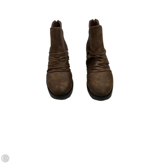 Boots Ankle Heels By Clothes Mentor In Taupe, Size: 11