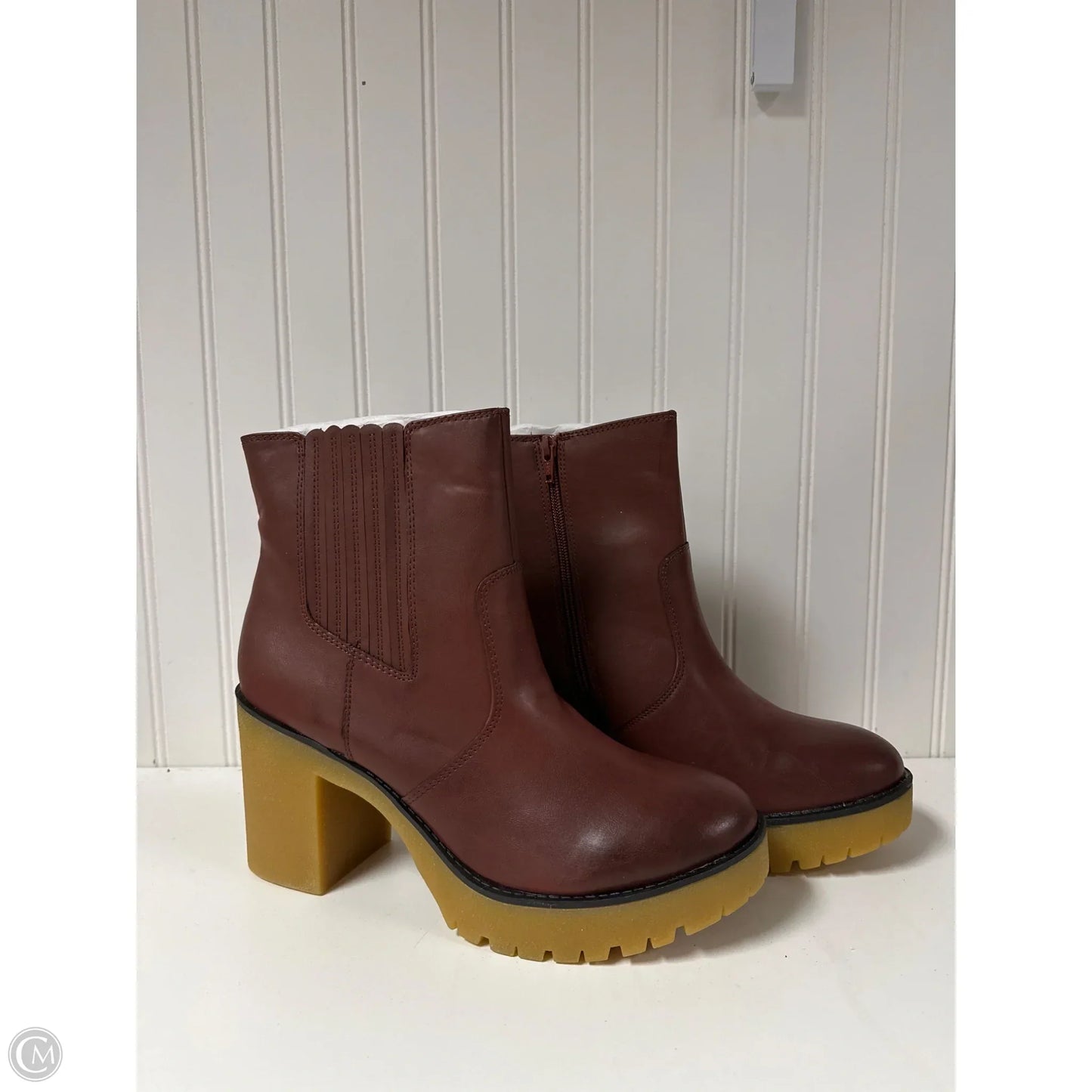 Boots Ankle Heels By Clothes Mentor In Maroon, Size: 11