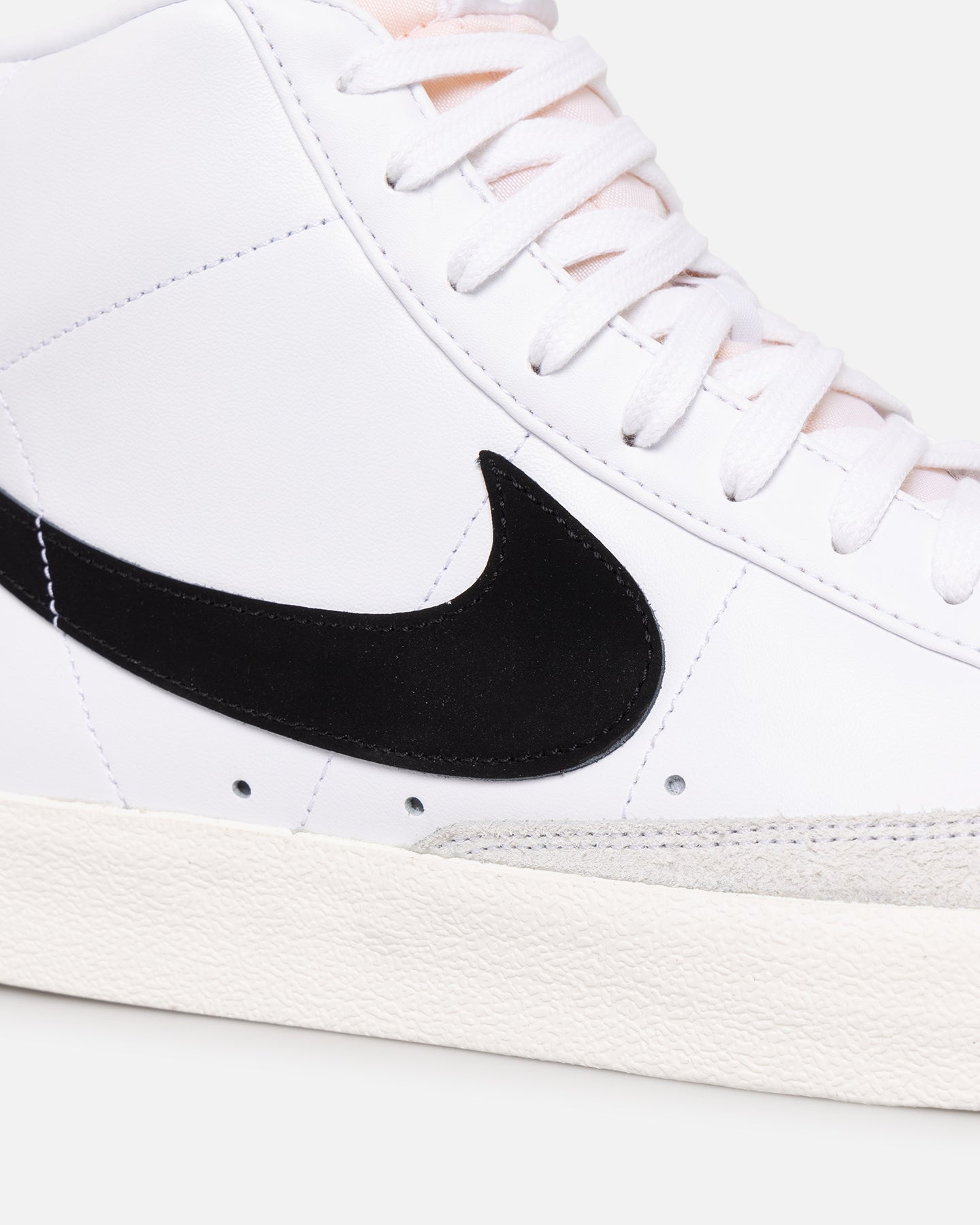 Nike Men's Blazer Mid '77 Vintage White/Black