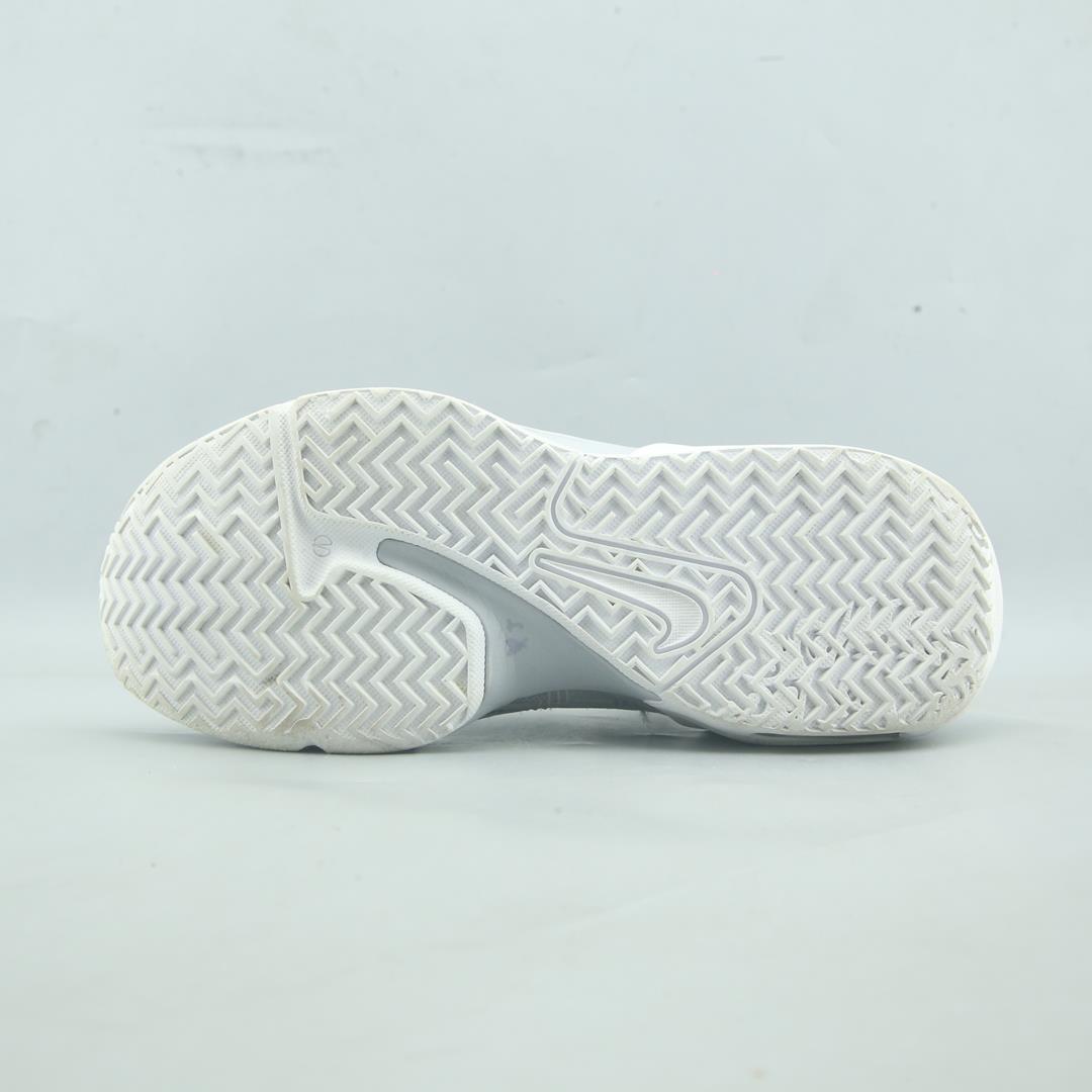 NIKE LEBRON WITNESS 6 TB