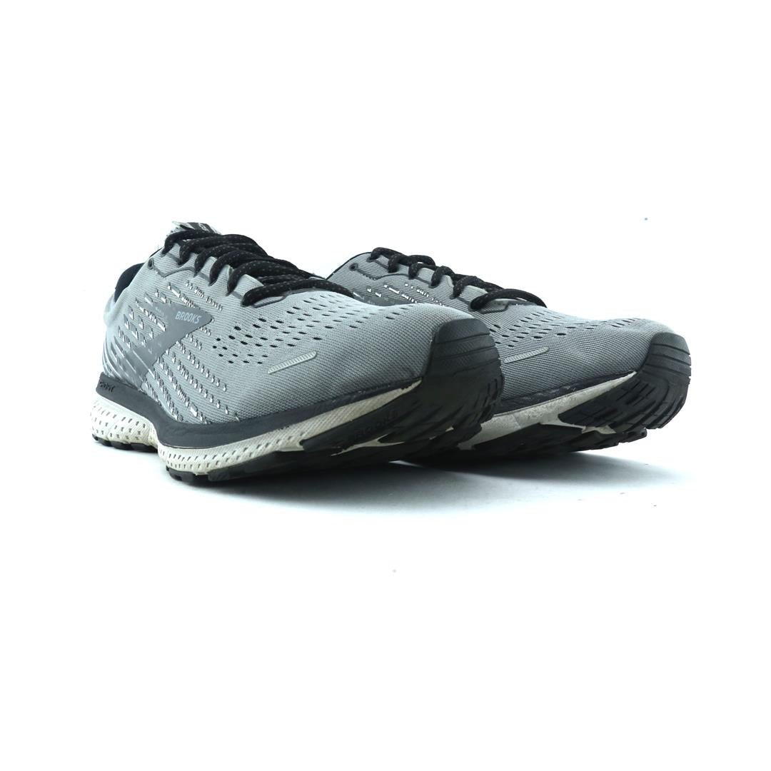 BROOKS GHOST 13