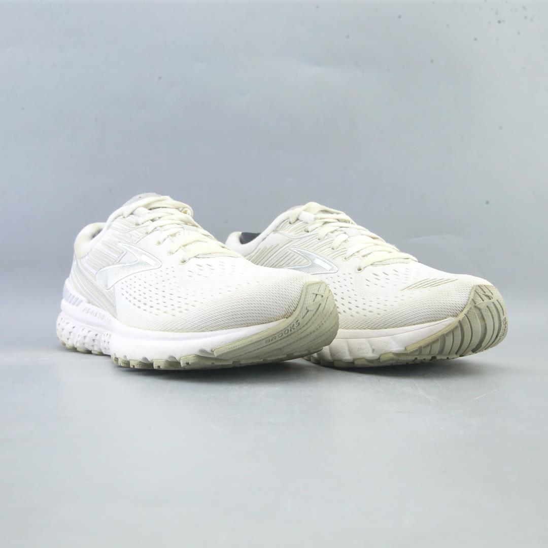 BROOKS ADRENALINE GTS 19