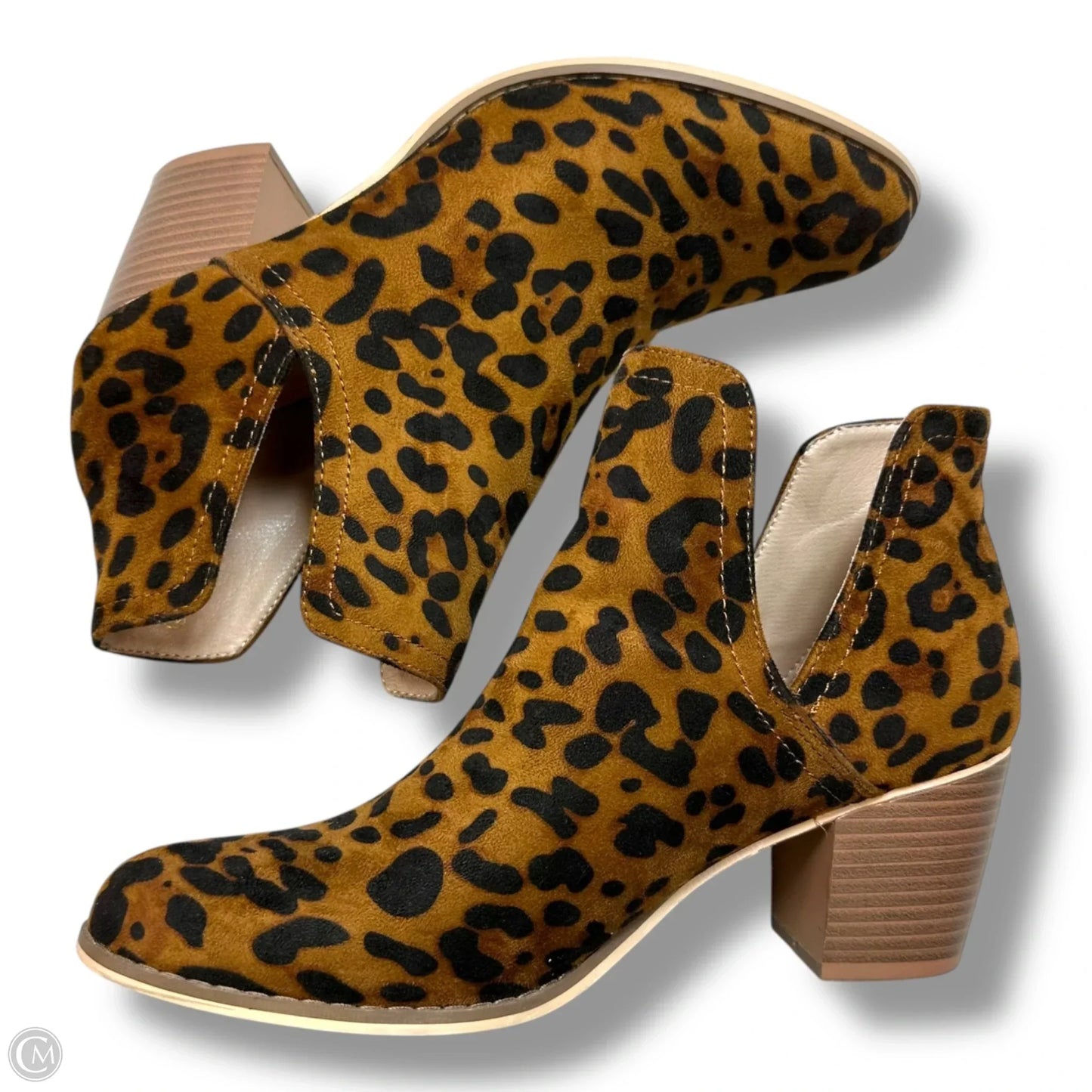 Boots Ankle Flats By Clothes Mentor In Animal Print, Size: 10