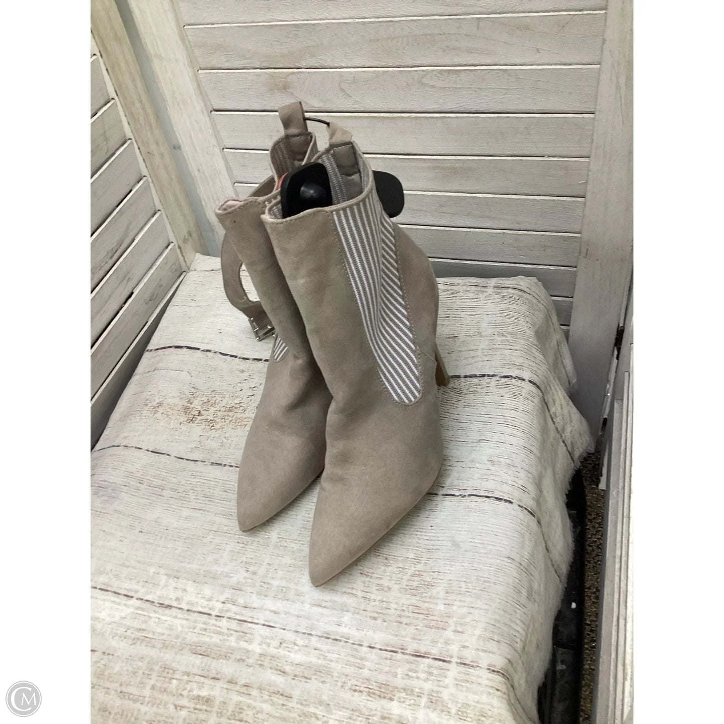 Boots Ankle Heels By Clothes Mentor In Beige, Size: 7