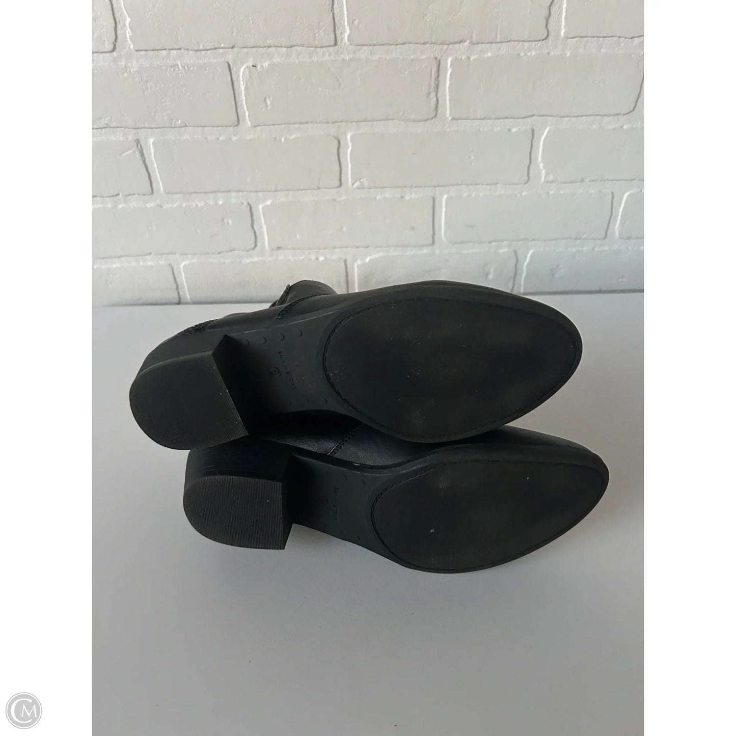 Boots Ankle Flats By Clothes Mentor In Black, Size: 9