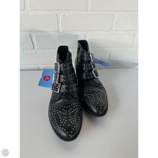Boots Ankle Flats By Clothes Mentor In Black & Silver, Size: 9
