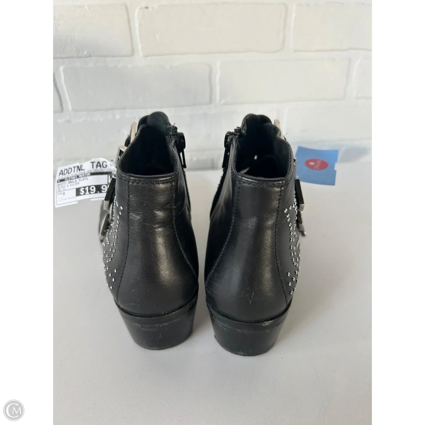 Boots Ankle Flats By Clothes Mentor In Black & Silver, Size: 9