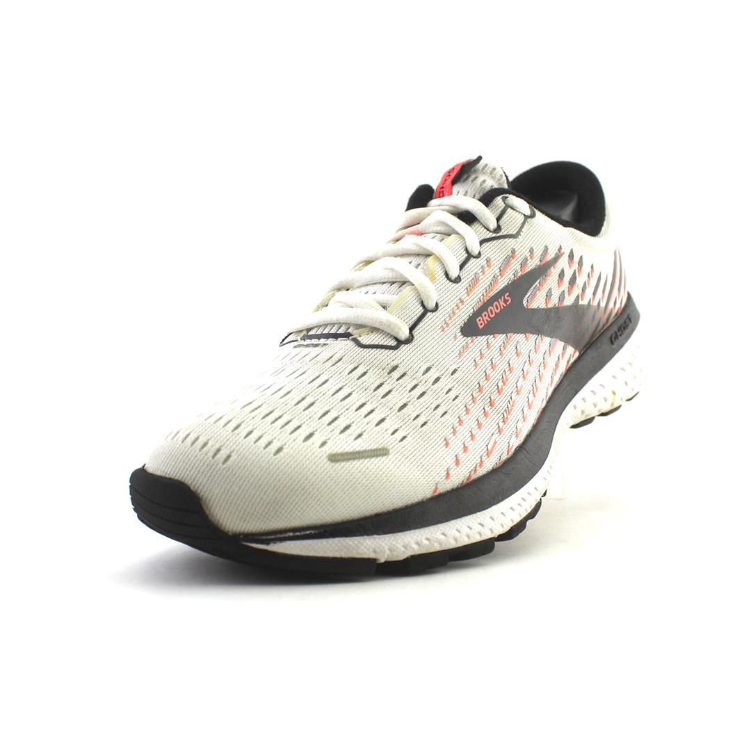 BROOKS GHOST 13
