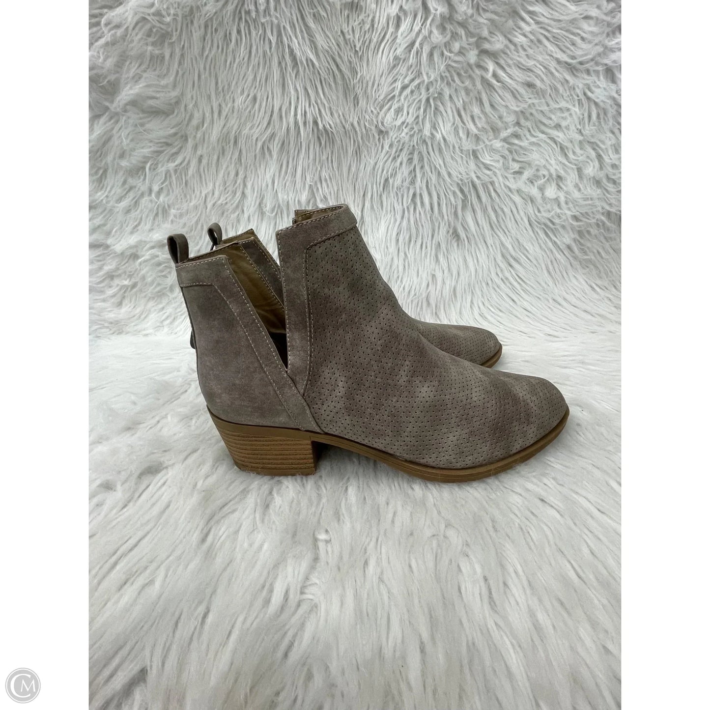 Boots Ankle Heels By Clothes Mentor In Brown, Size: 10