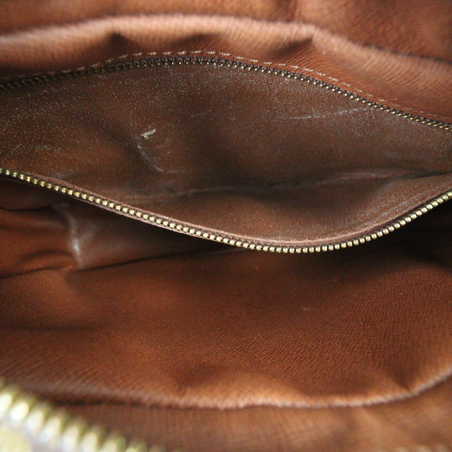 Louis Vuitton Trocadero 23 Monogram