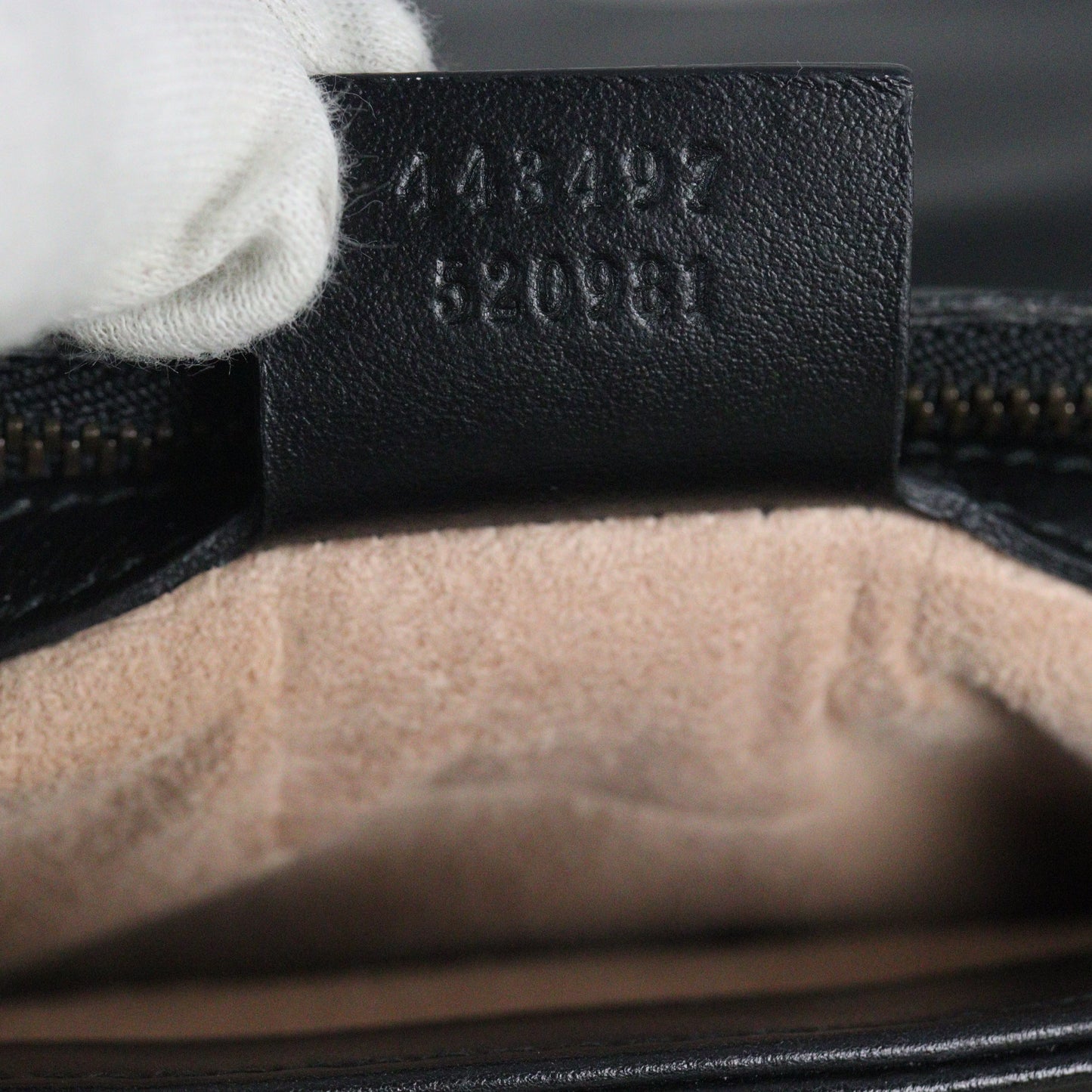 Gucci GG Marmont Matelasse Medium Shoulder Bag