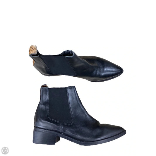 Boots Ankle Flats By Clothes Mentor In Black, Size: 8