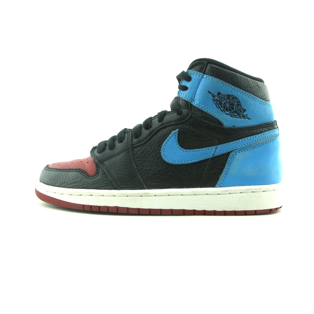 NIKE JORDAN 1 RETRO HIGH