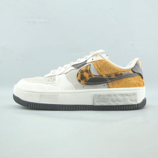 NIKE  AIR FORCE 1 LOW FONTANKA