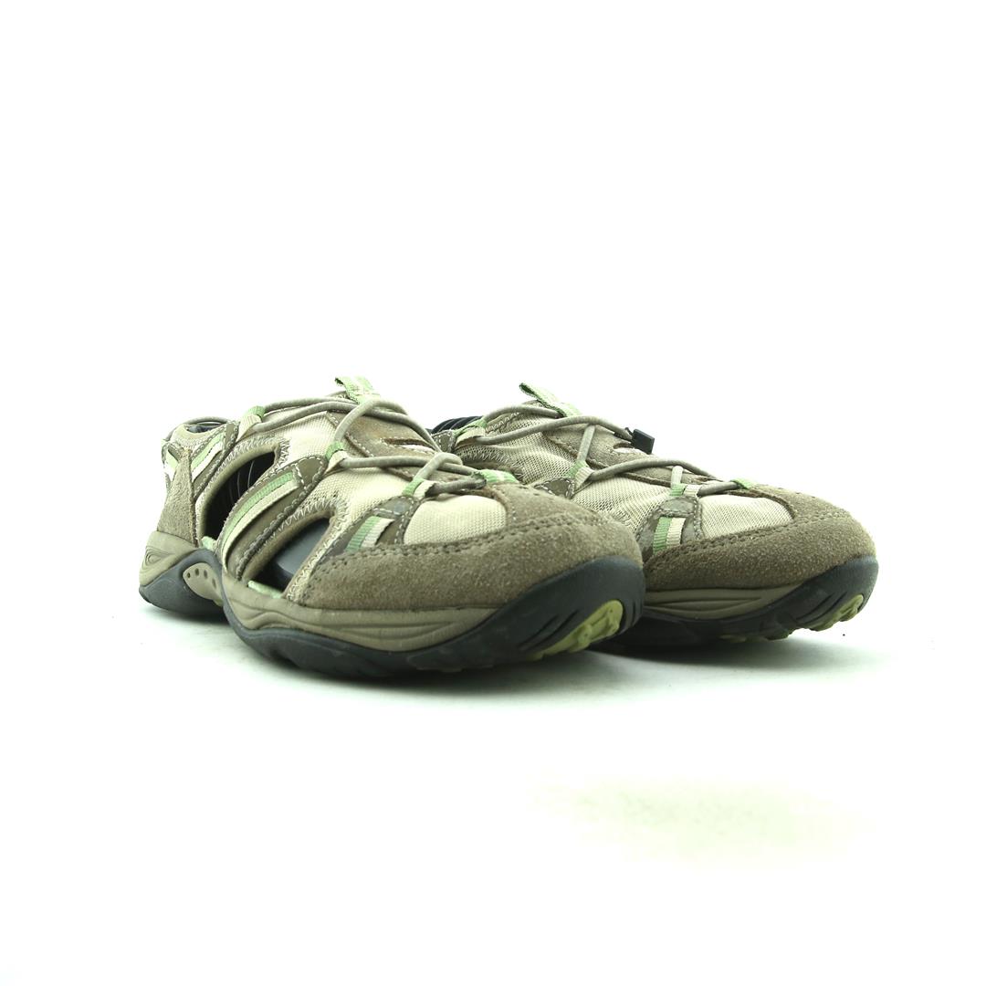 EASY SPIRIT ESEXPLORED