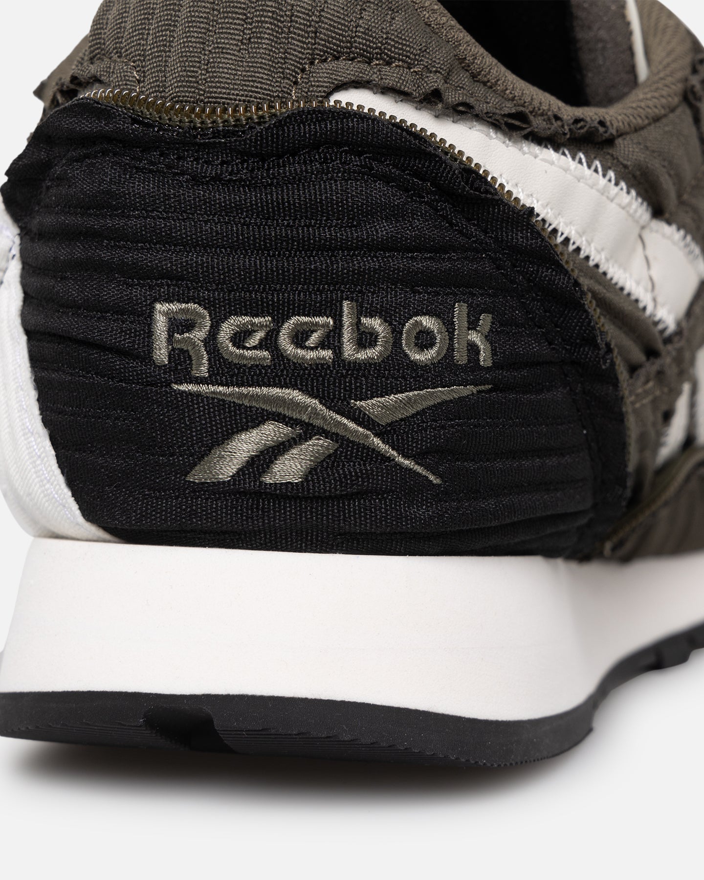 Reebok X MARKET Classic Leather Pump Army Green/Core Black