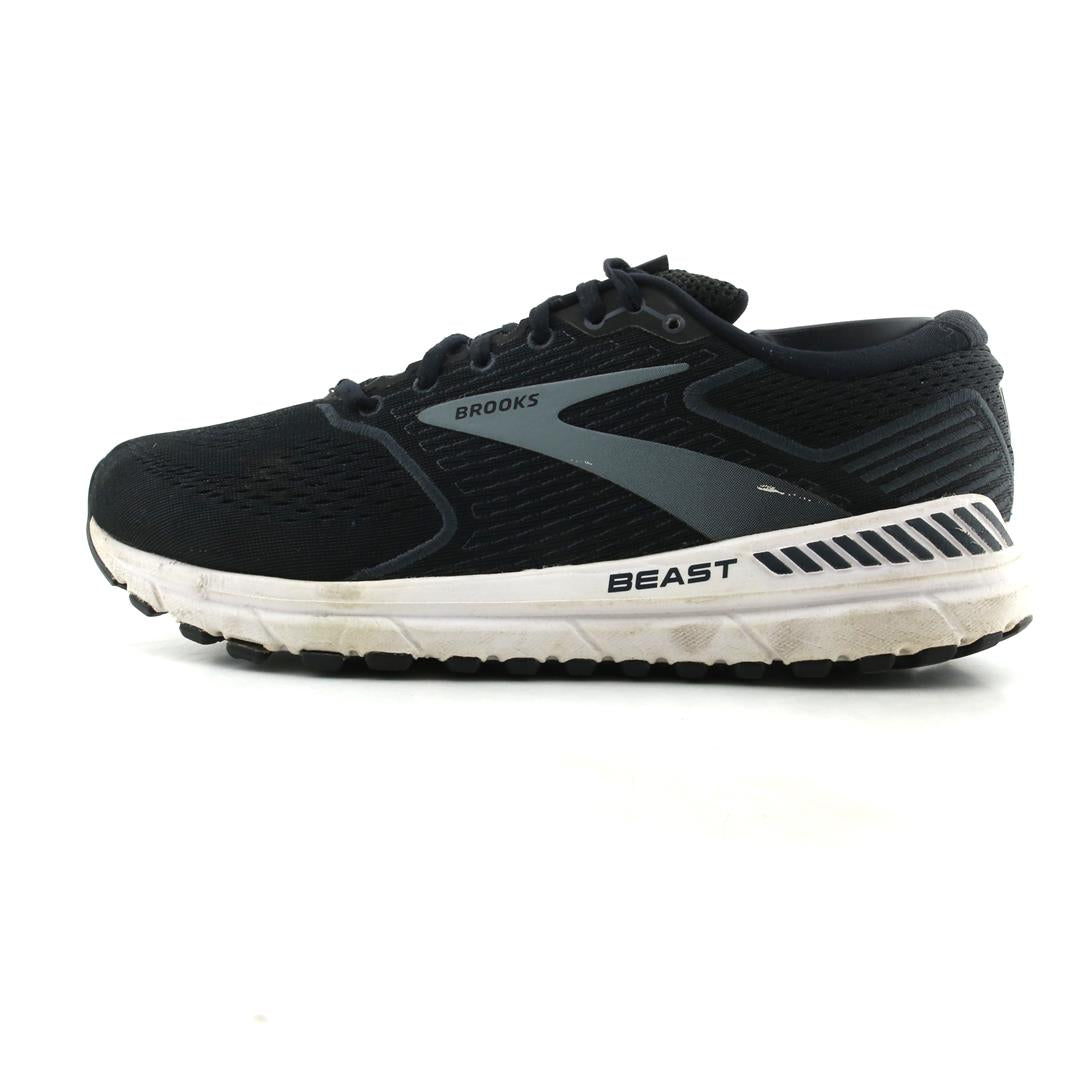 BROOKS BEAST 20