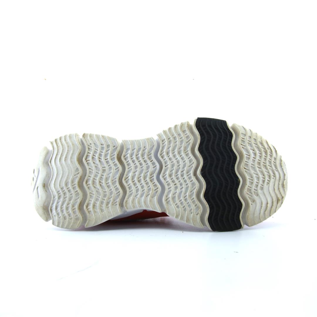 REEBOK  ZIG DYNAMICA 3