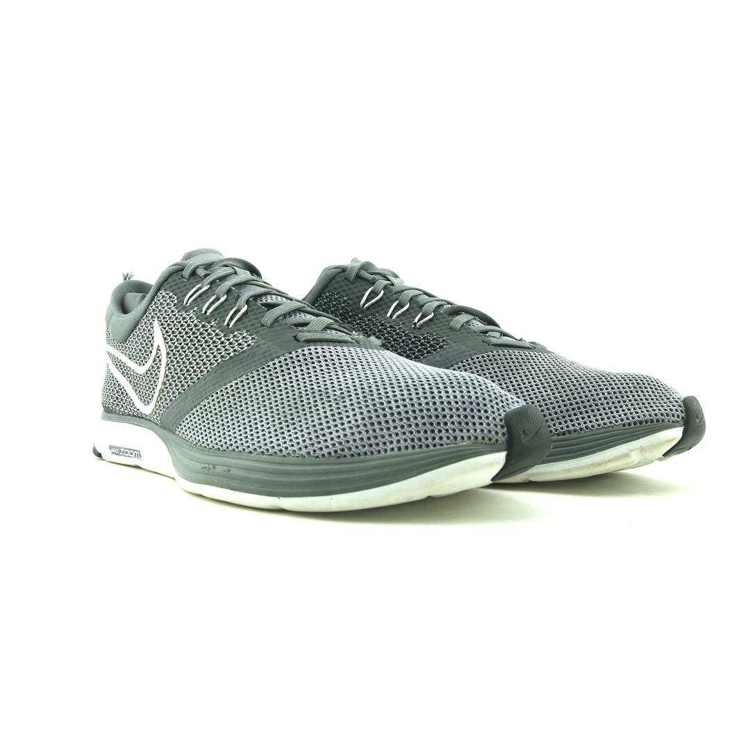 NIKE ZOOM STRIKE
