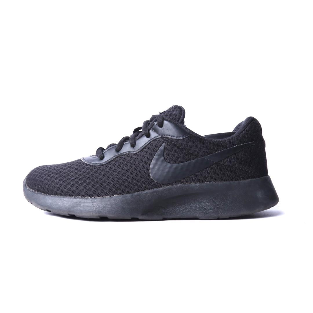 NIKE TANJUN