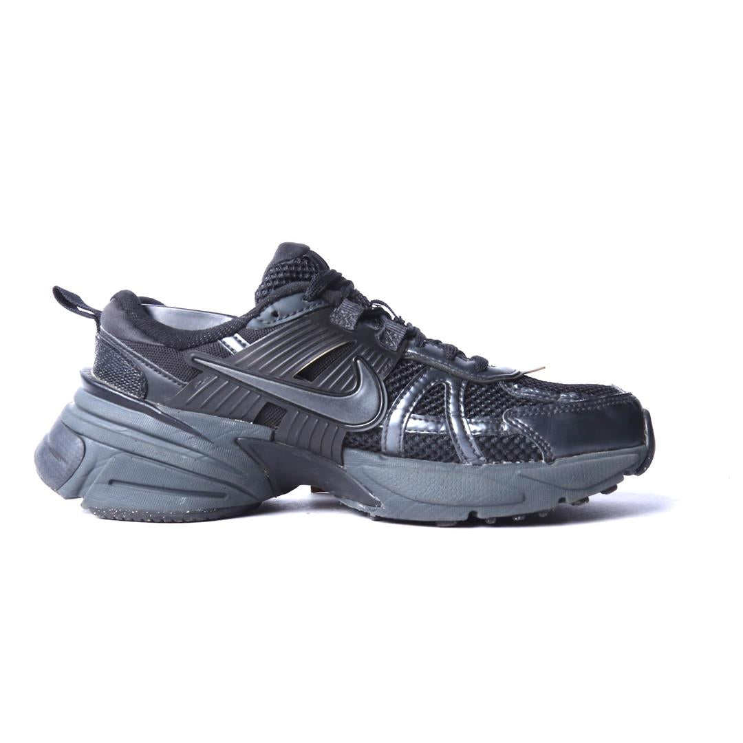 NIKE V2K RUN