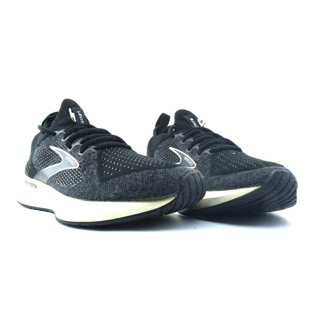 BROOKS  LEVITATE 5