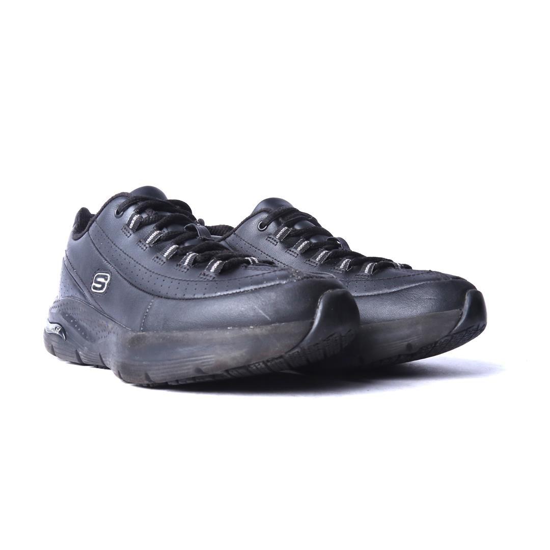 SKECHERS SLIP RESISTANT