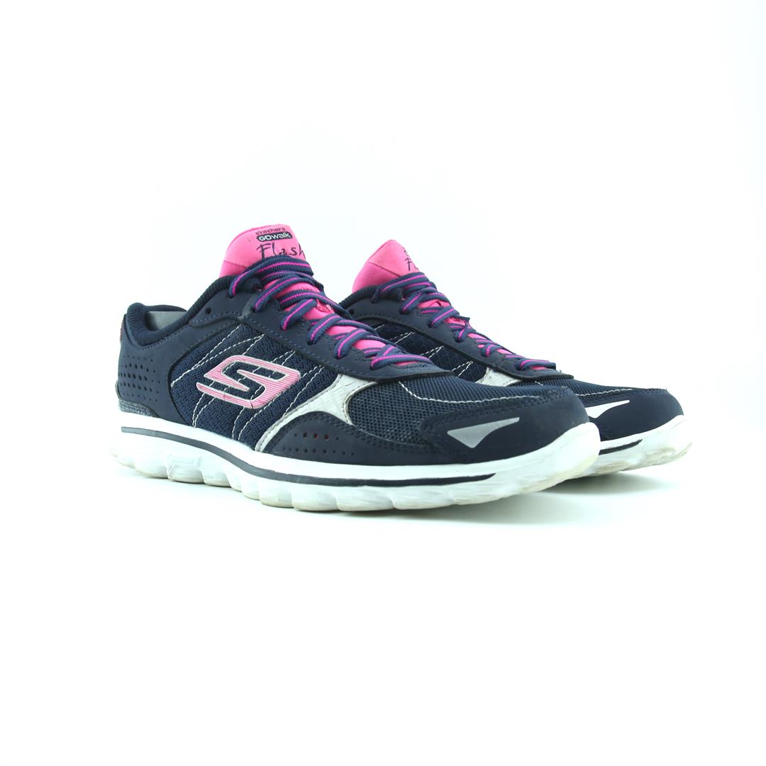 SKECHERS  GO WALK FLASH