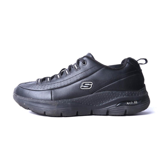 SKECHERS SLIP RESISTANT