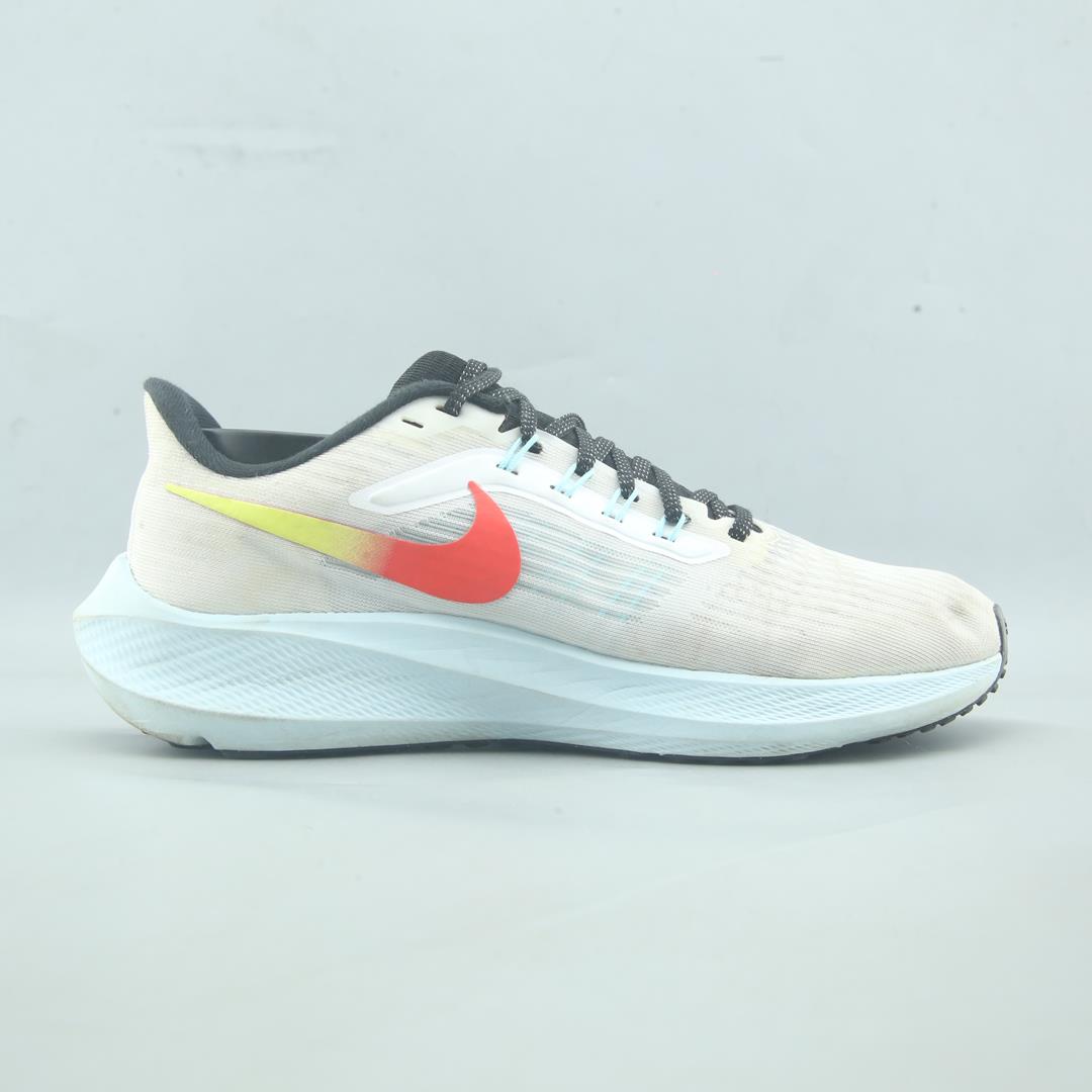 NIKE AIR ZOOM PEGASUS 39