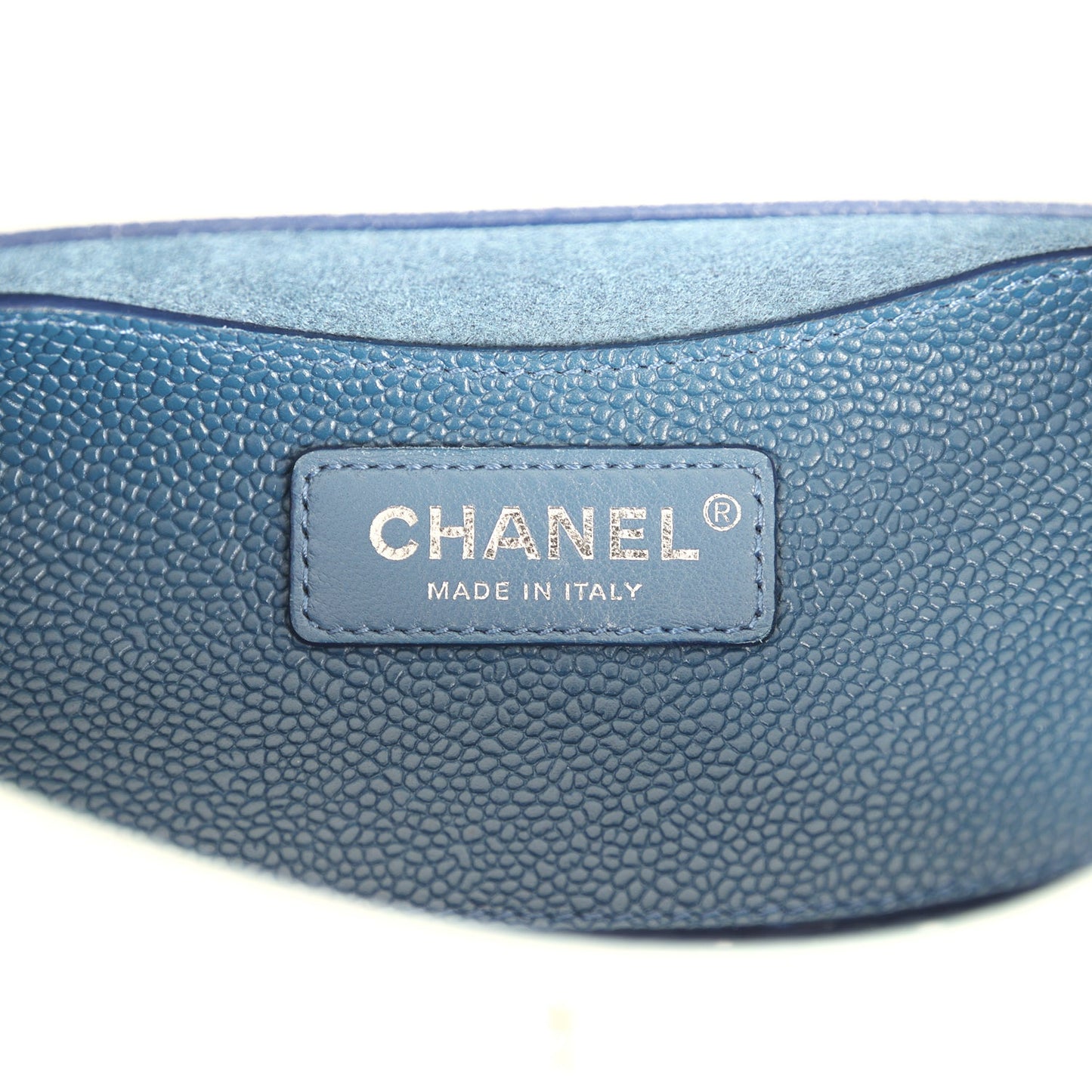 Pre-owned Chanel Perforated Messenger Bag White Caviar Silver Hardware