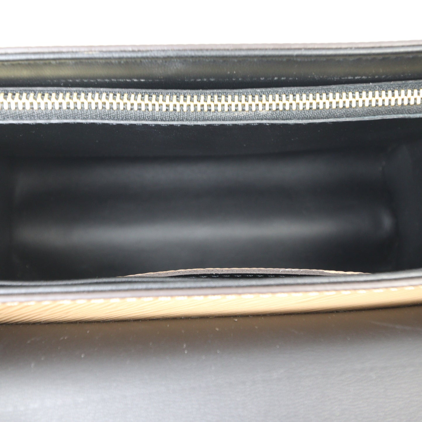 Louis Vuitton Twist MM Epi