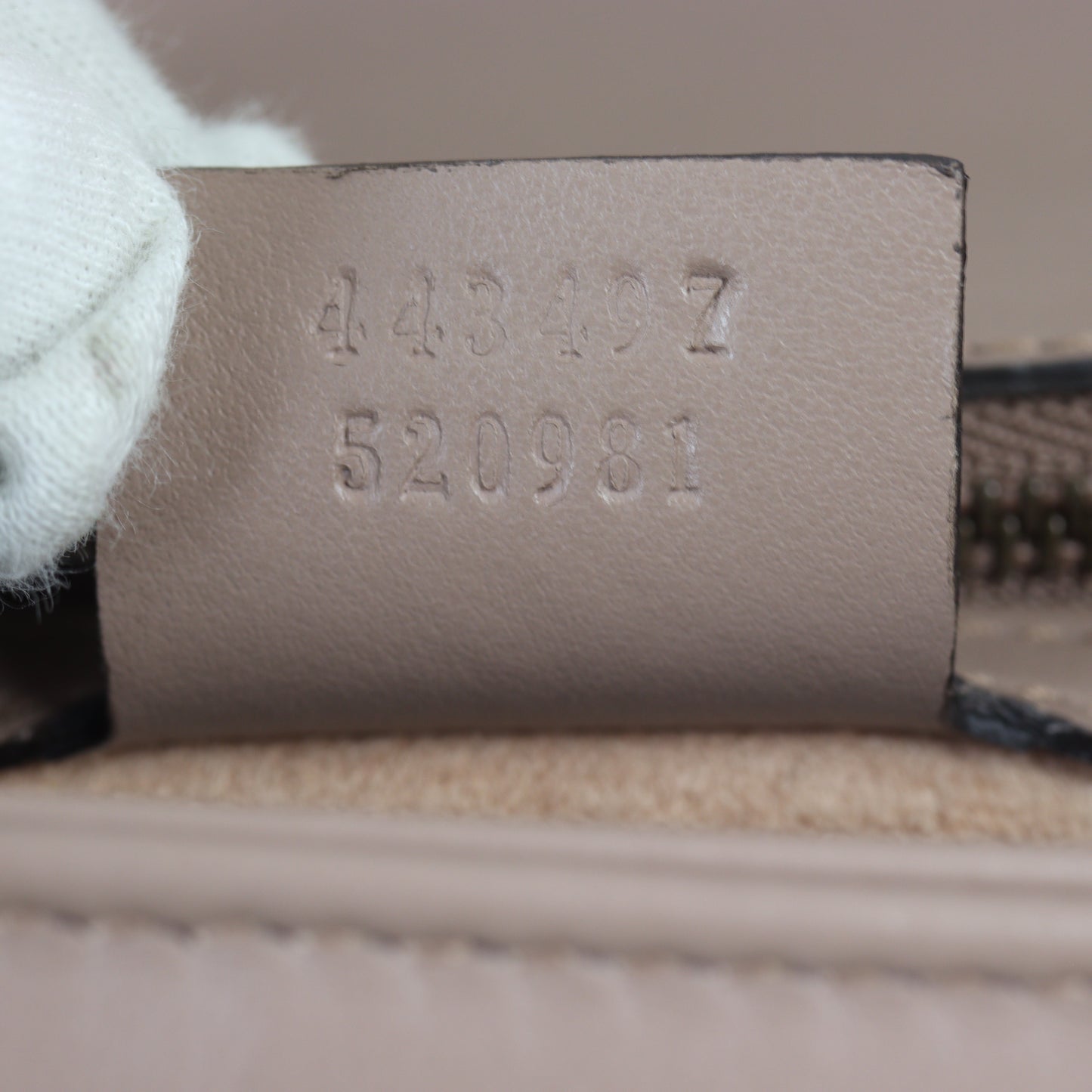 Gucci GG Marmont Matelasse Medium Shoulder Bag