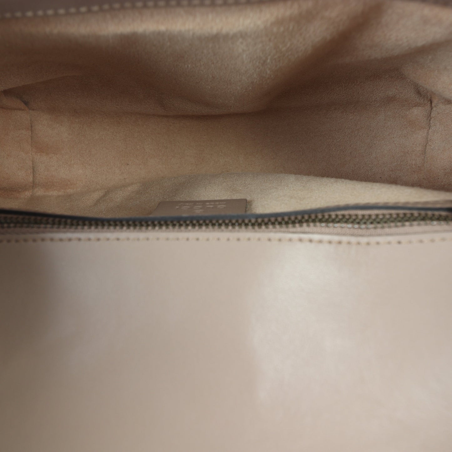 Gucci GG Marmont Matelasse Medium Shoulder Bag