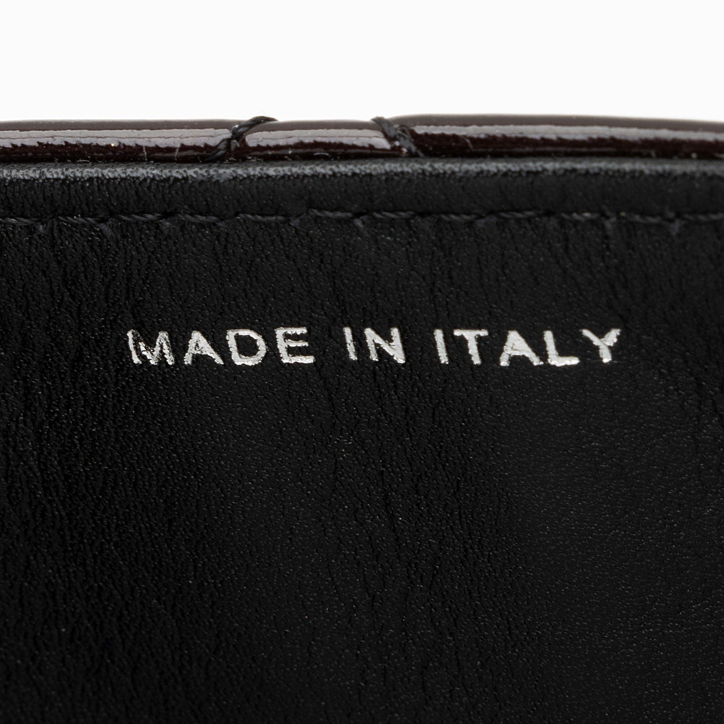 Chanel Patent Leather CC Brilliant iPad Case (SHF-NuaWXc)