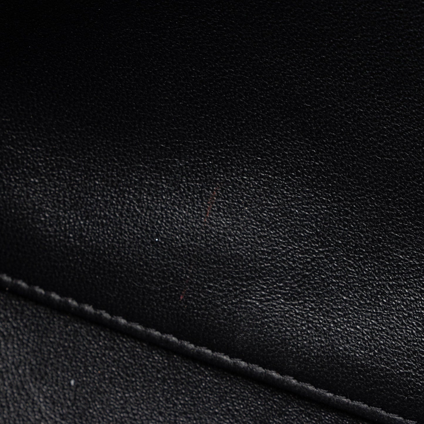 Chanel Patent Leather Flap Clutch on Chain (SHF-9c9WQx)