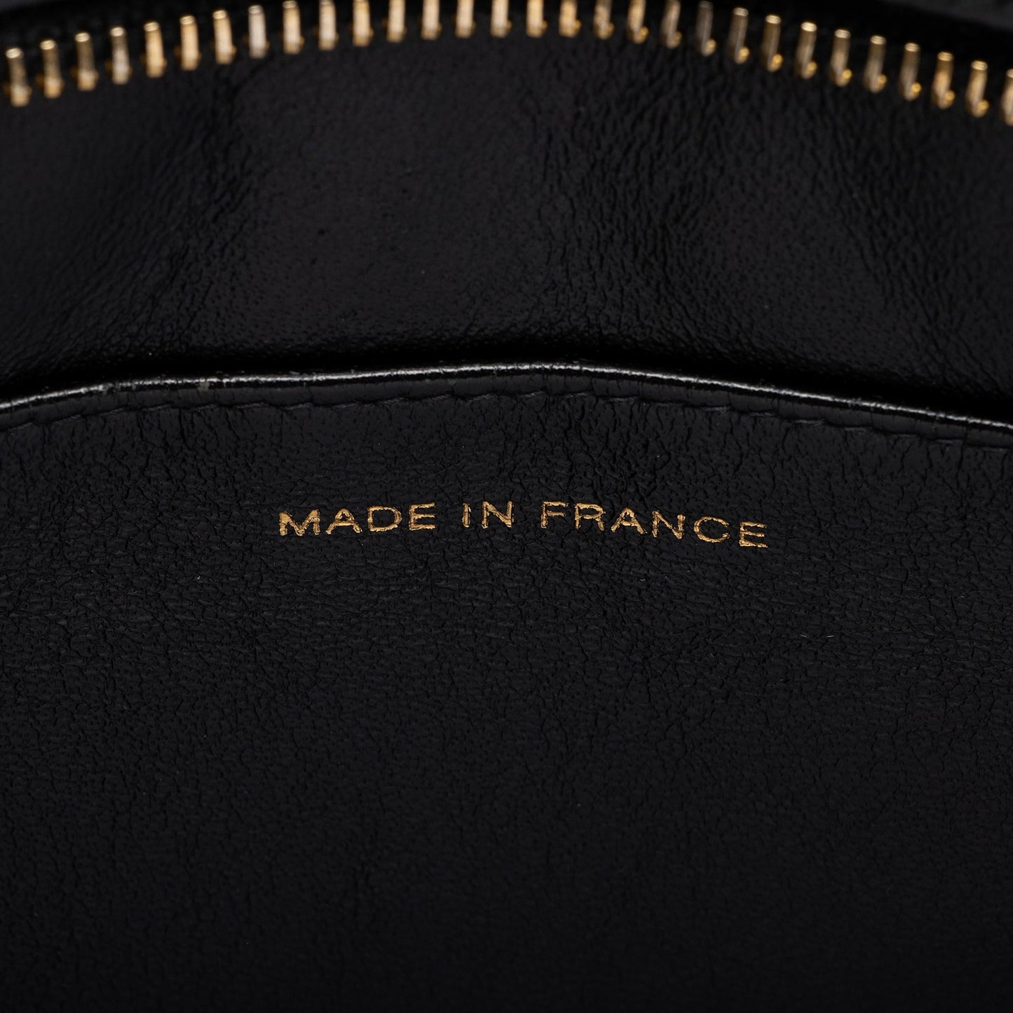 Chanel Vintage Patent Leather Medallion Tote (SHF-vDFKr8)