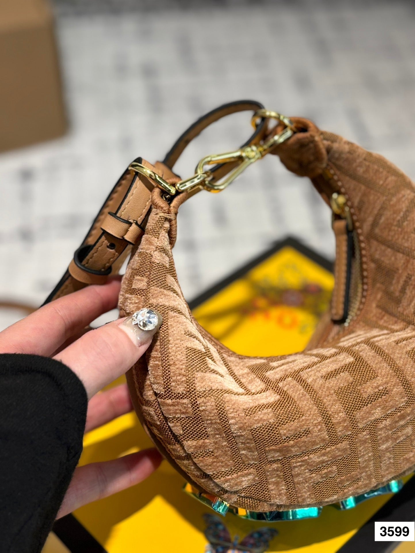 FF292 Fendigraphy Mini / 7.8x5.1x2.9inch