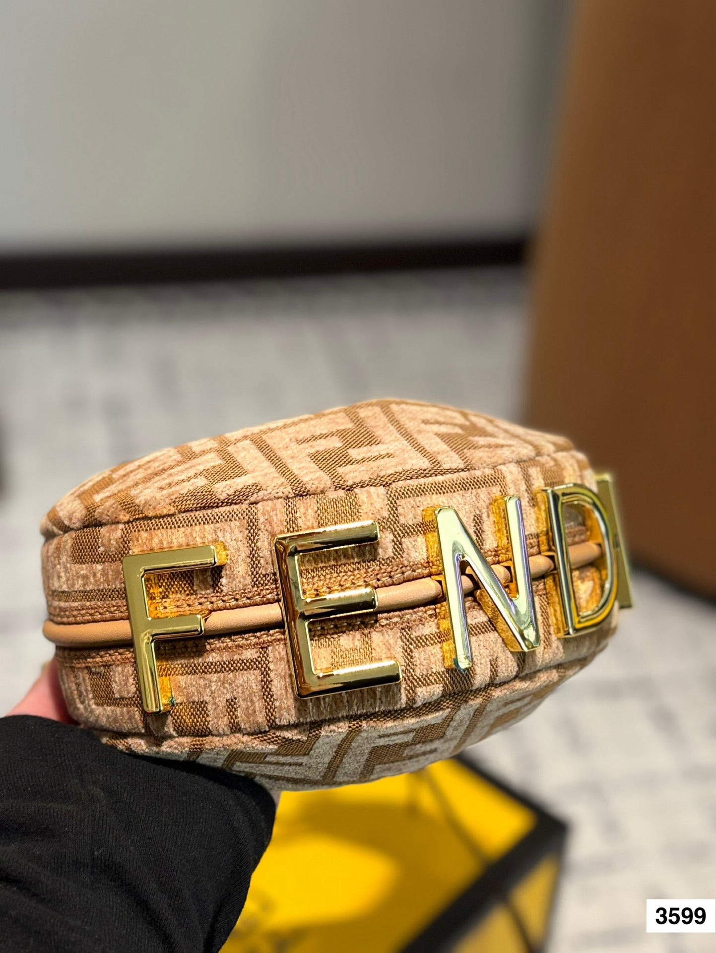 FF292 Fendigraphy Mini / 7.8x5.1x2.9inch