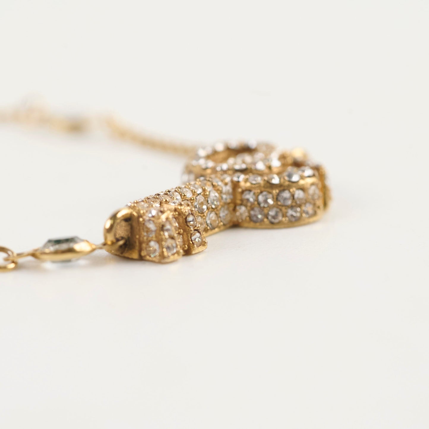 Gucci Double GG Gold Key Bracelet Costume Jewellery